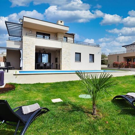 Villa Oskar Istrien Sveti Lovreč Pazenatički Bagian luar foto